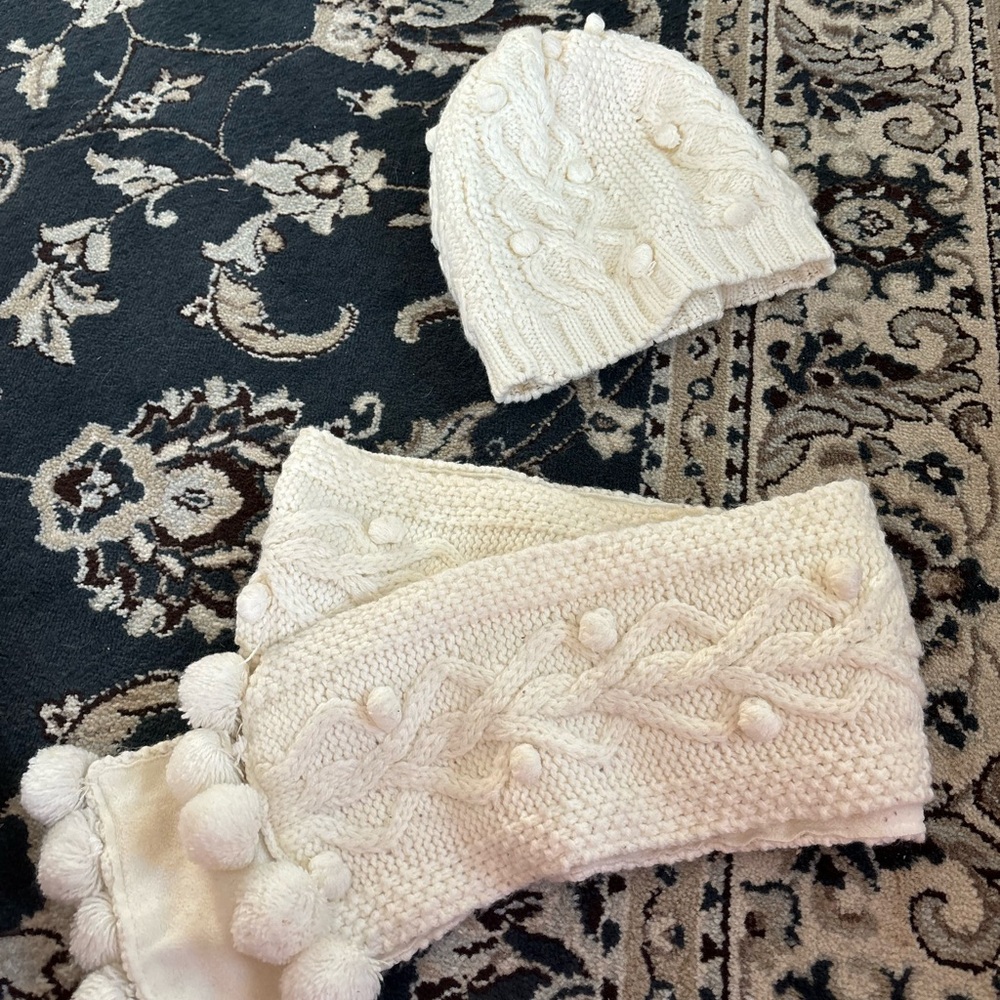 Gap kids scarf and hat